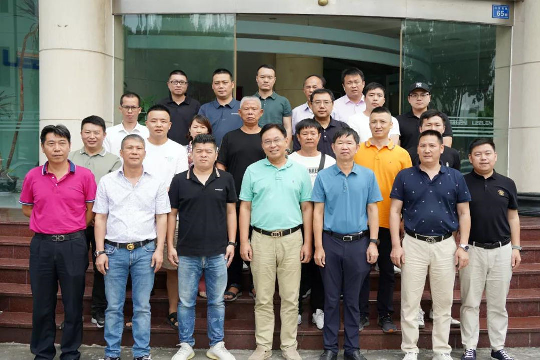 Magnatas da indústria de decoração de edifícios em Xiamen se reúnem em LEELEN